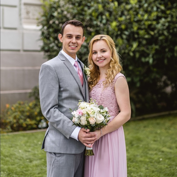 Meet your Posher, Liz - Picture 1 of 1